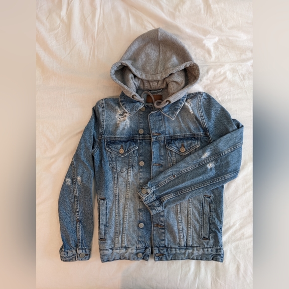 Asos Distressed Denim Jacket with Hood - Picture 3 of 7